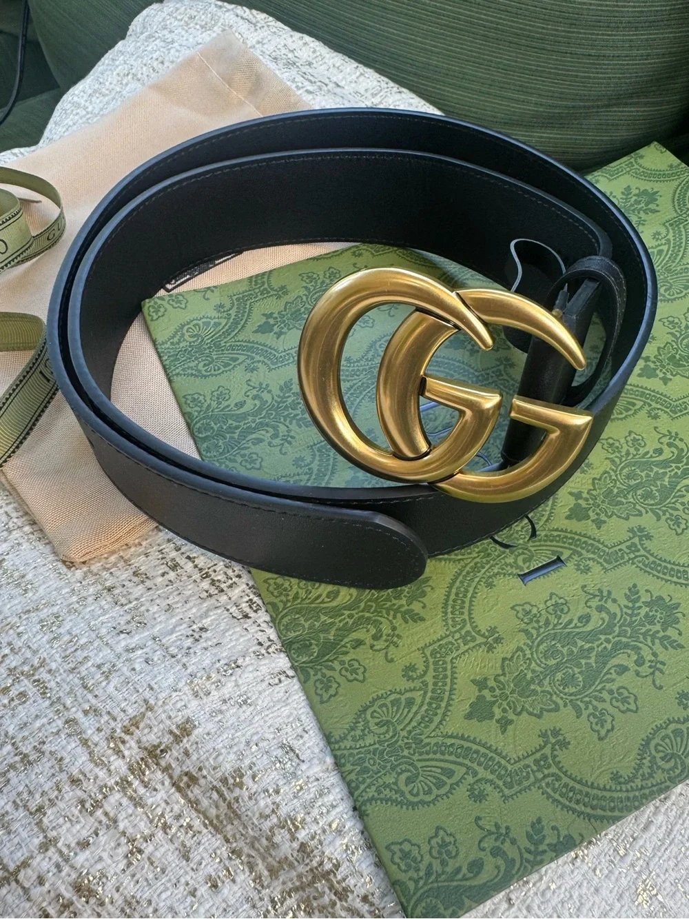 Gucci Black Leather Belt with Gold Double G Buckle Size 90